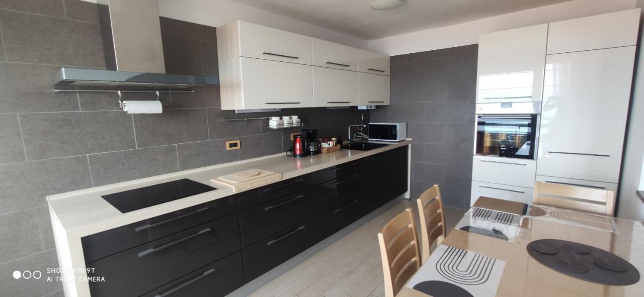 Apartment Karla Rijeka Eksteriør billede